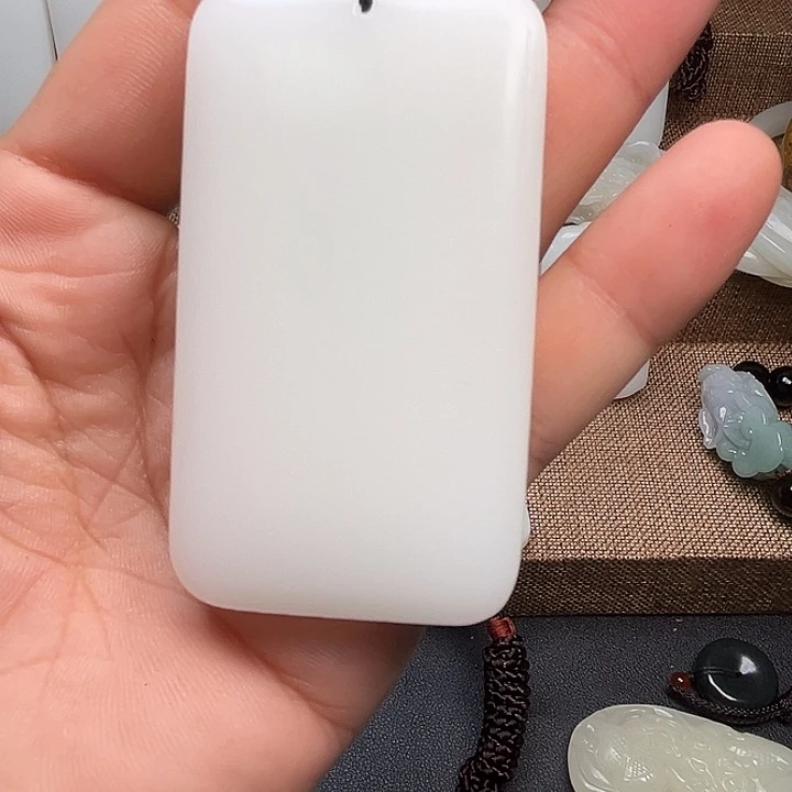 岭***地四七面包牌放漏福利