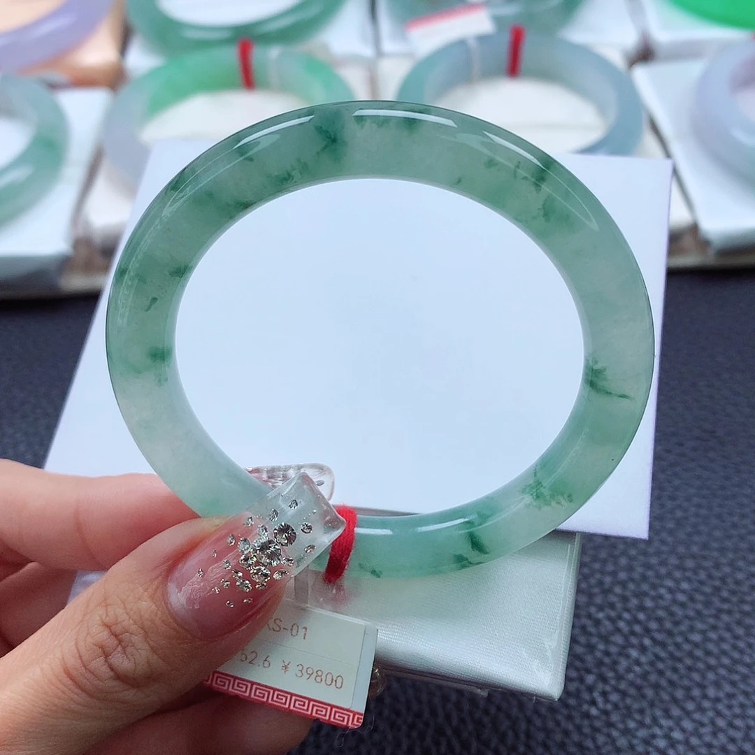 翡翠手镯未镶嵌52.53.54冰透绿飘花美人条 特色小毕业