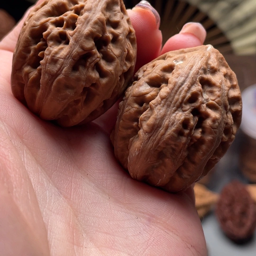 文玩核桃把件楸刀鱼33花皮