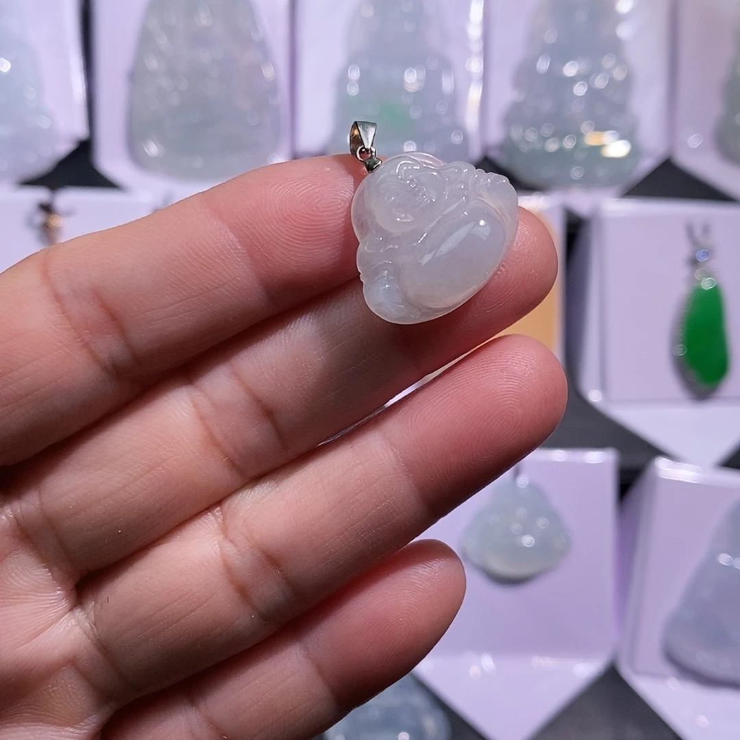 翡翠银S925镶嵌颈饰佛