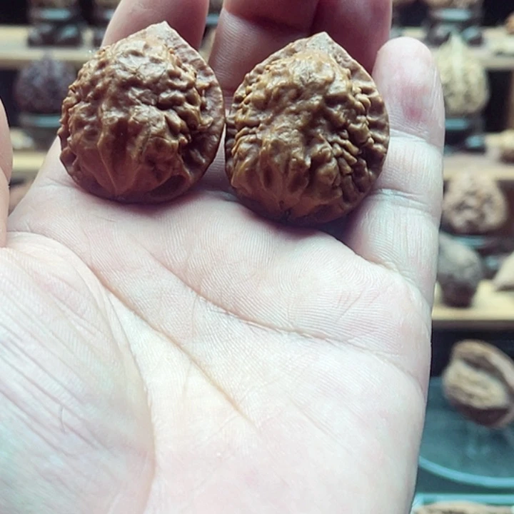 吊坠文玩核桃东北核桃佛肚手捻