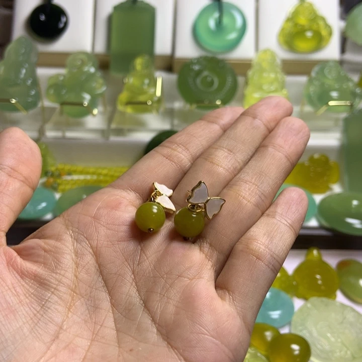 【闪购商品】蛇纹石玉未镶嵌颈饰街****1