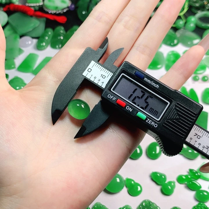 颈饰未镶嵌翡翠12.5*10.5*5.9