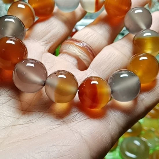 自***洽玛瑙/玉髓未镶嵌手链