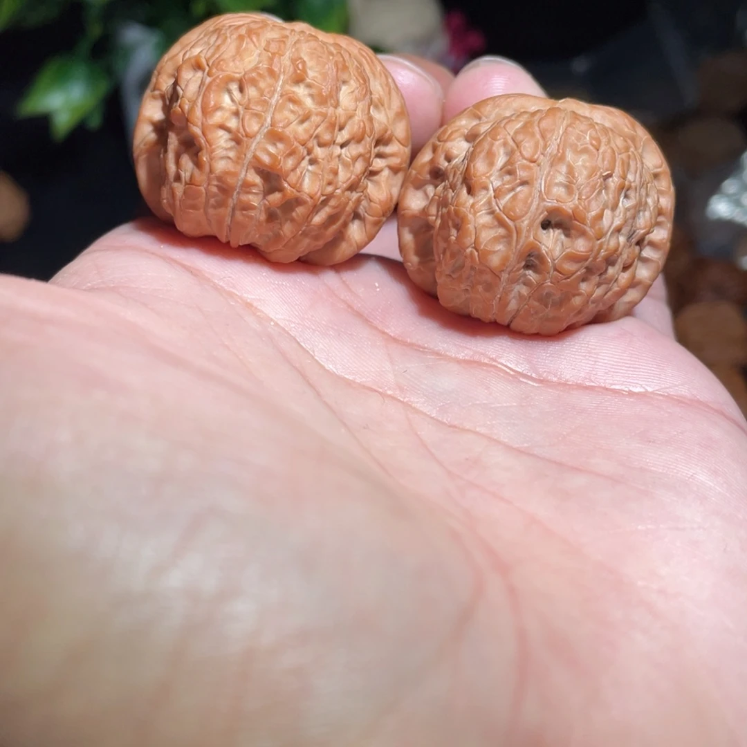 文玩核桃吊坠36血麒麟