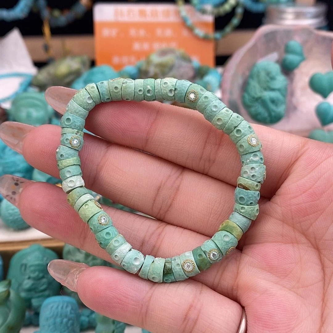 绿松石未镶嵌饰品