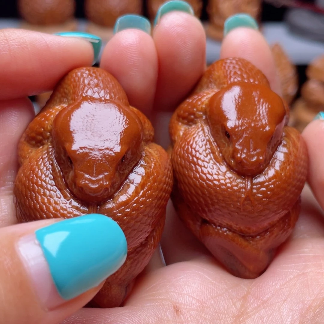 吊坠橄榄核蛇手球3.3