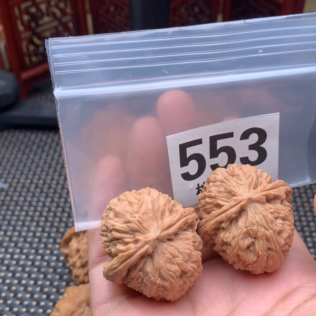 文玩核桃把件白狮子35