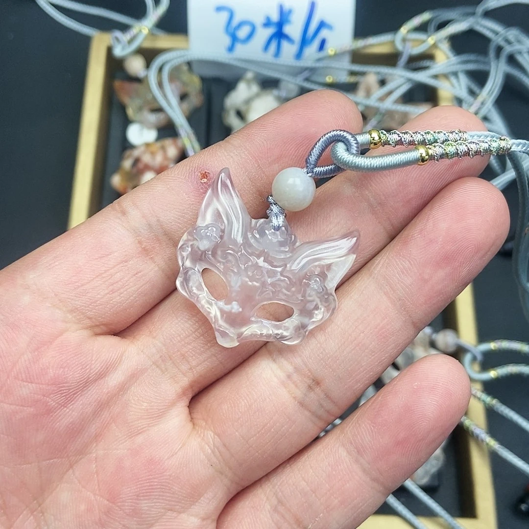 石英质玉颈饰未镶嵌小****乖