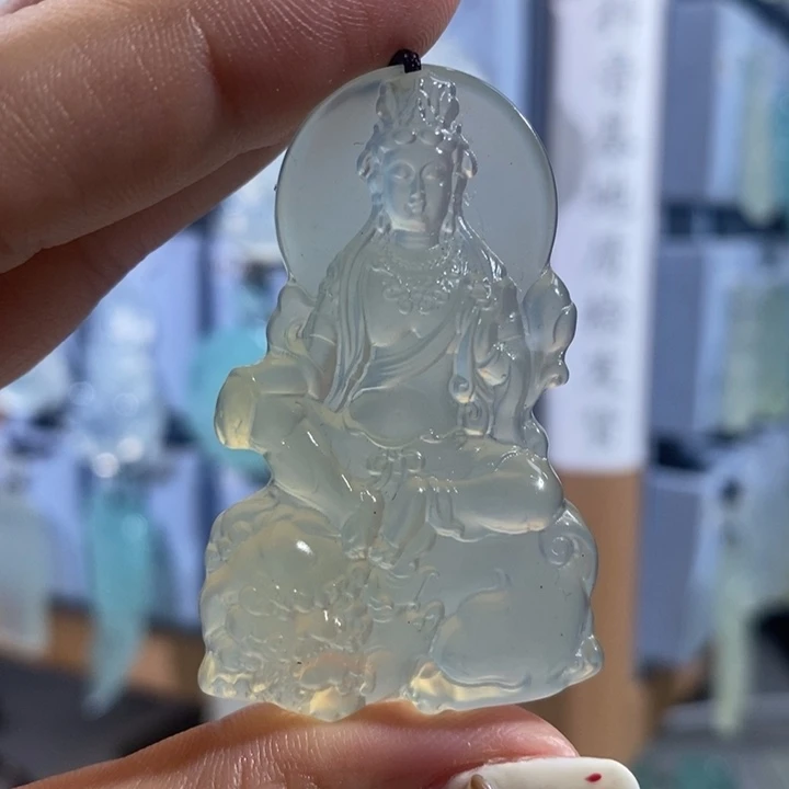 岫玉未镶嵌颈饰吊坠