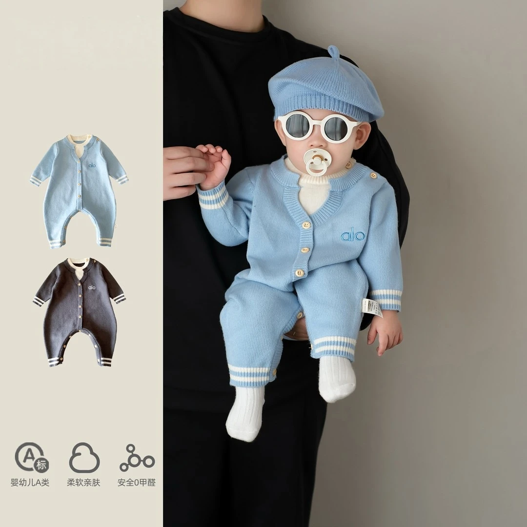 宝宝秋冬新款假两件外出服蓝色针织字母刺绣针织爬服