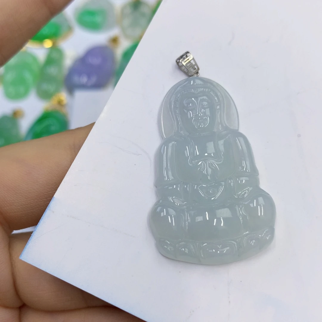 翡翠18K金镶嵌颈饰翡翠