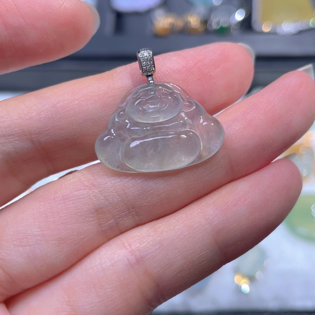 翡翠18K金镶嵌颈饰翡翠