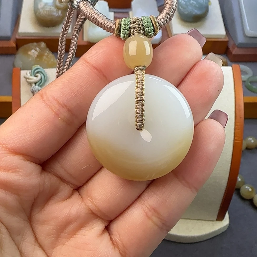 【闪购商品】和田玉颈饰未镶嵌