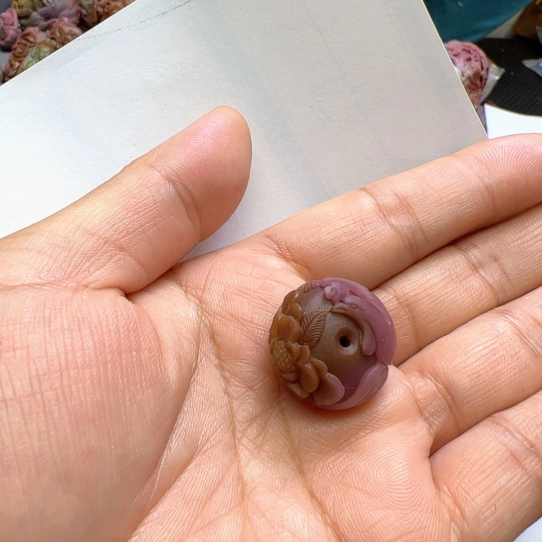 玛瑙/玉髓颈饰未镶嵌玥*