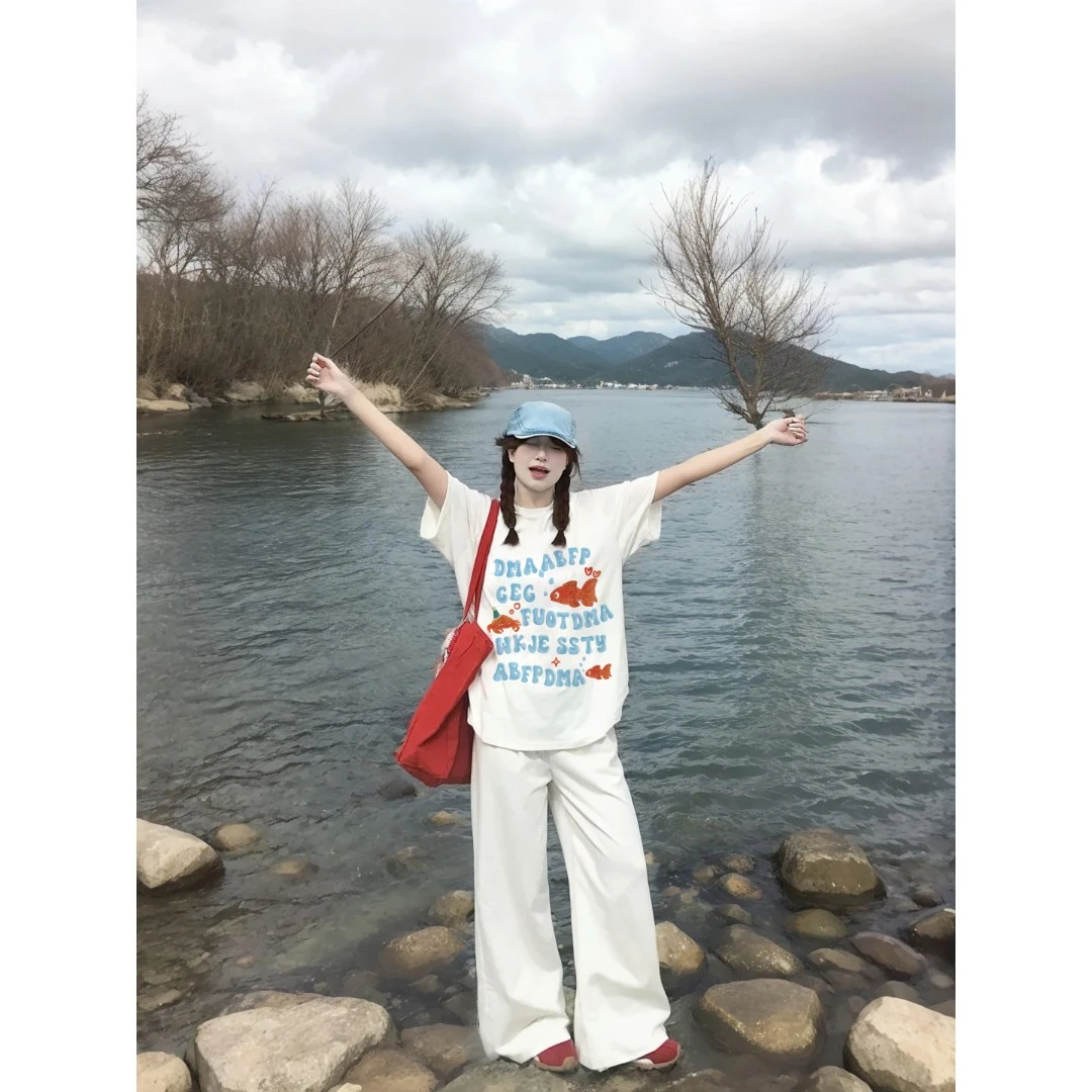 夏季穿搭卡通宽松纯棉T恤女短袖新款可爱金鱼印花休闲上衣服