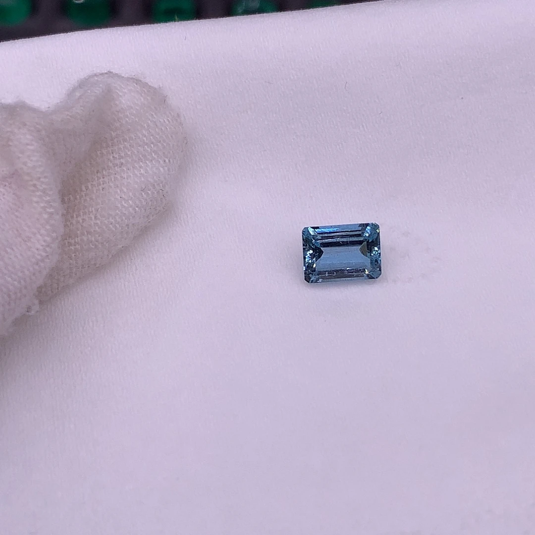 海蓝宝石裸石998789998