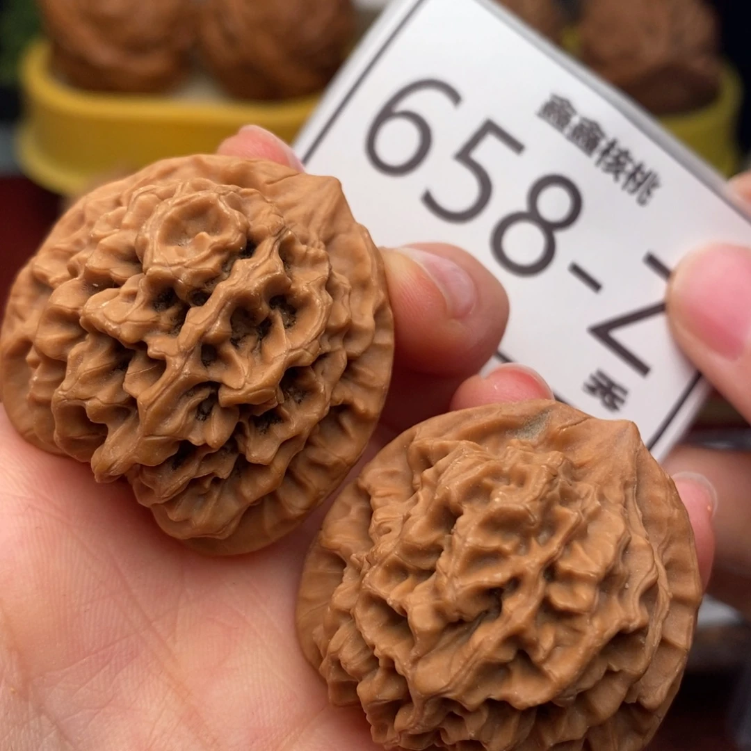 把件文玩核桃秦闷36……