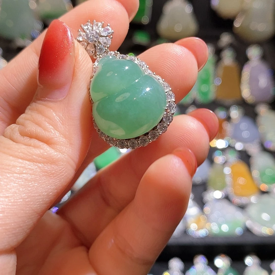 颈饰银S925镶嵌翡翠天然翡翠