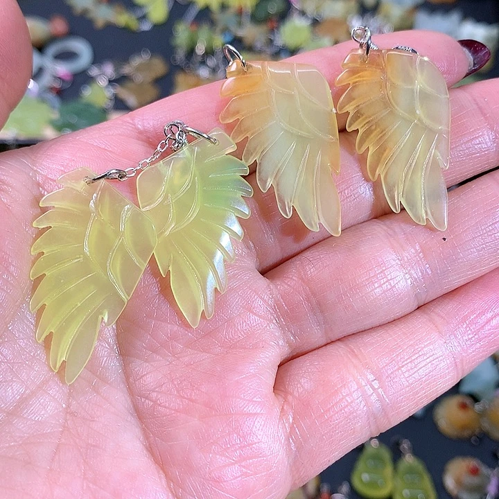 蛇纹石玉耳饰未镶嵌