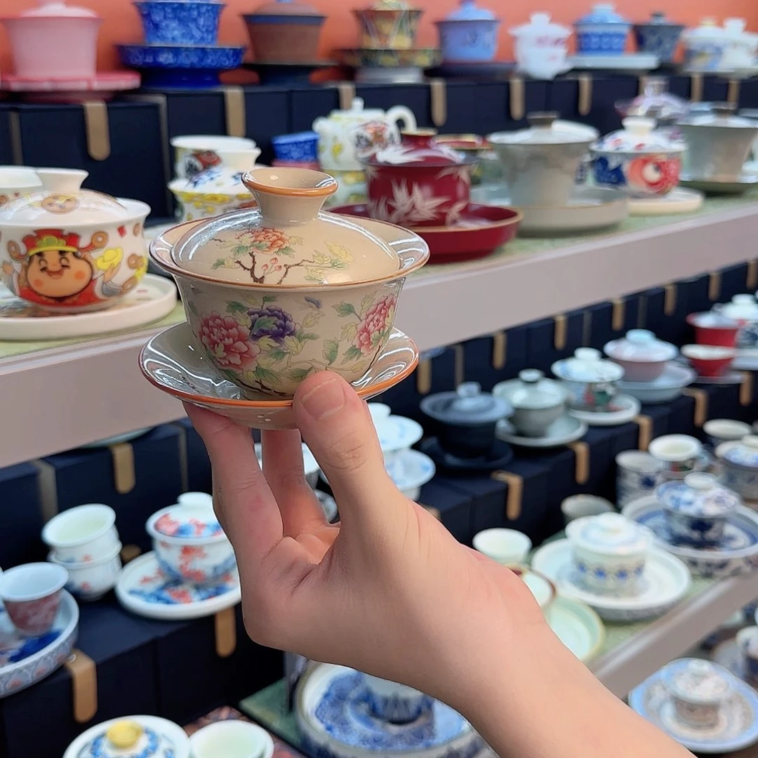 啦咔咔哇呜我爱豆了呜呜好