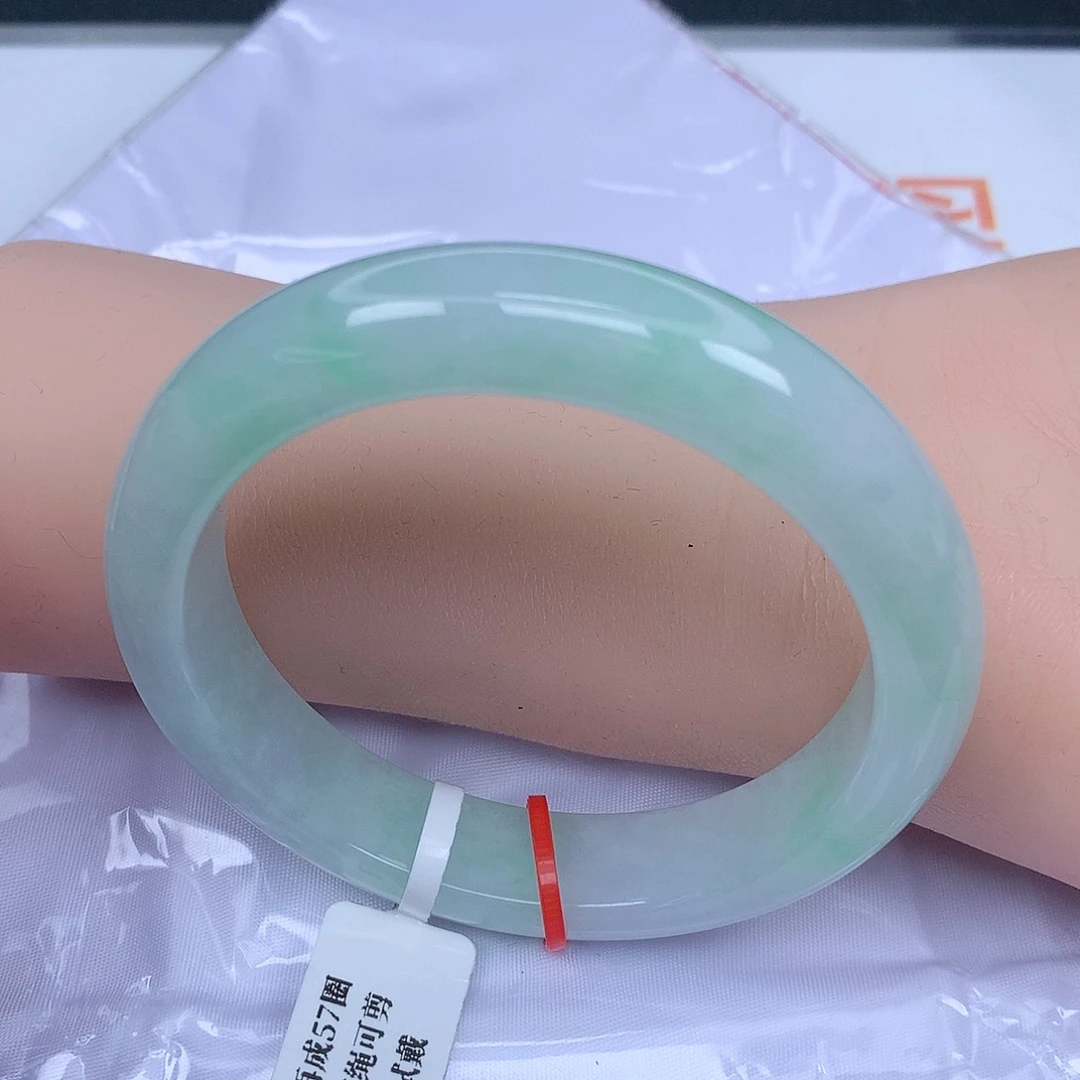 【闪购商品】未镶嵌手镯翡翠，57