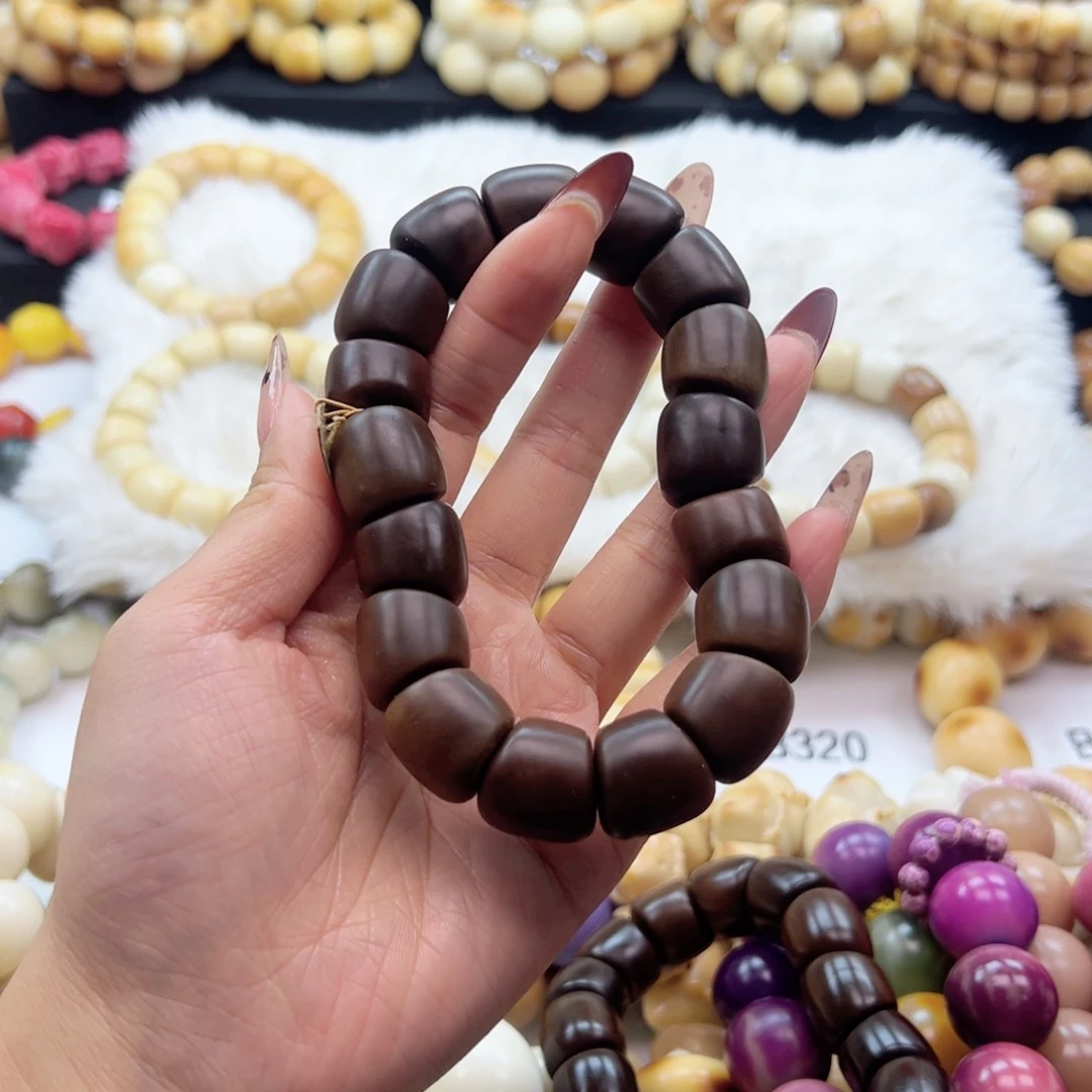 吊坠白玉菩提18卡干车干磨菩提斜切肠白点