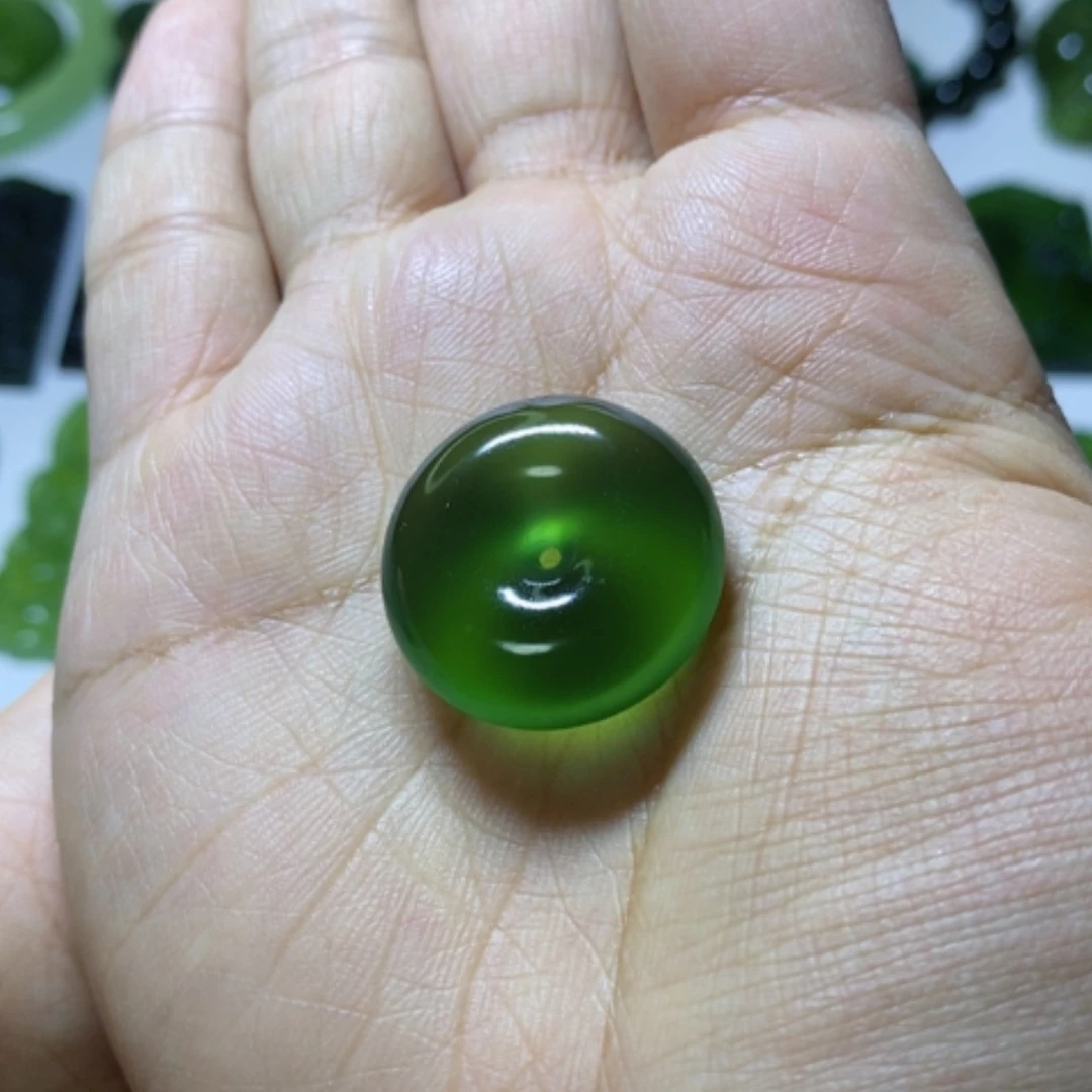 【闪购商品】未镶嵌蛇纹石玉颈饰嫣*玉