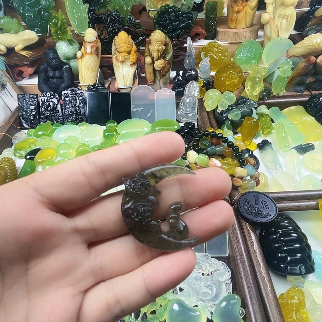 岫玉未镶嵌吊坠(不含链)