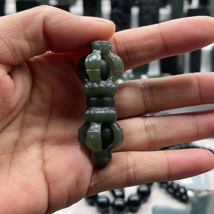 【闪购商品】颈饰未镶嵌和田玉（青玉）