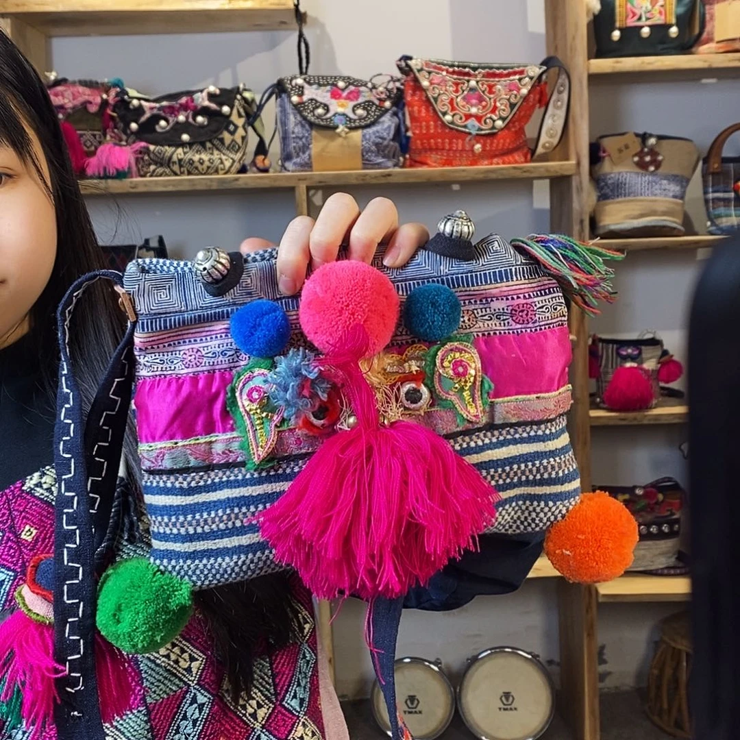 织绣新款织锦虎头包