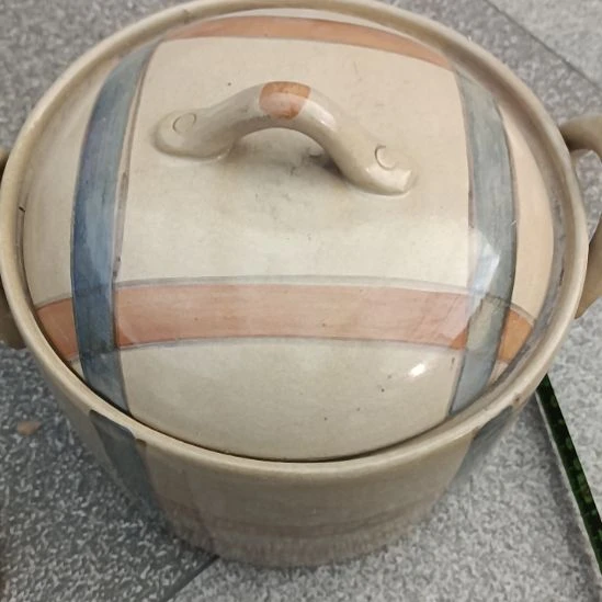 瓷片陶瓷盤子碗啥都有