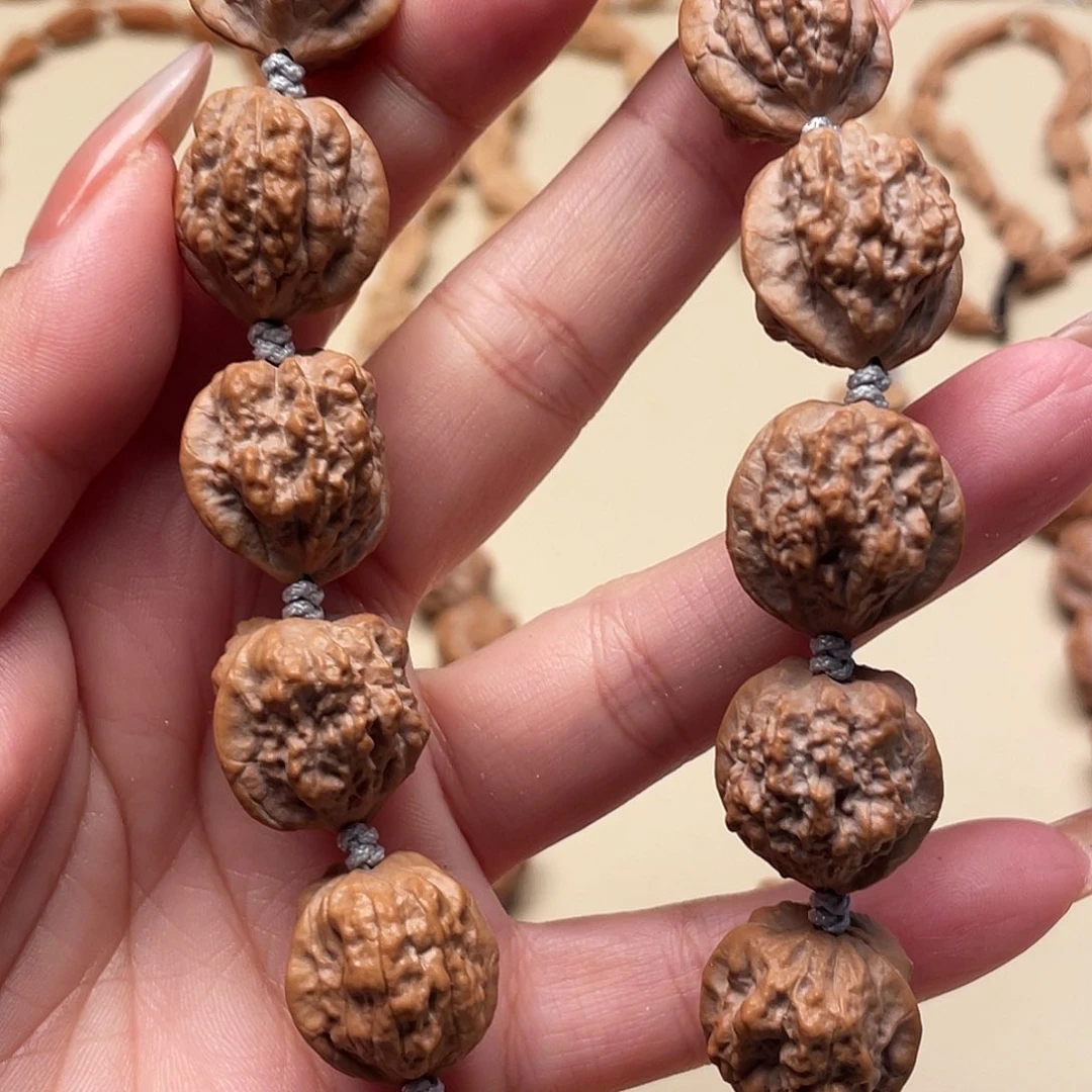 小***6手串桃核蛤蟆头手串