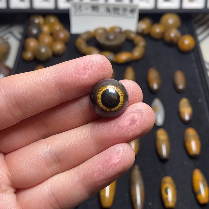 玛瑙/玉髓颈饰未镶嵌浩****务