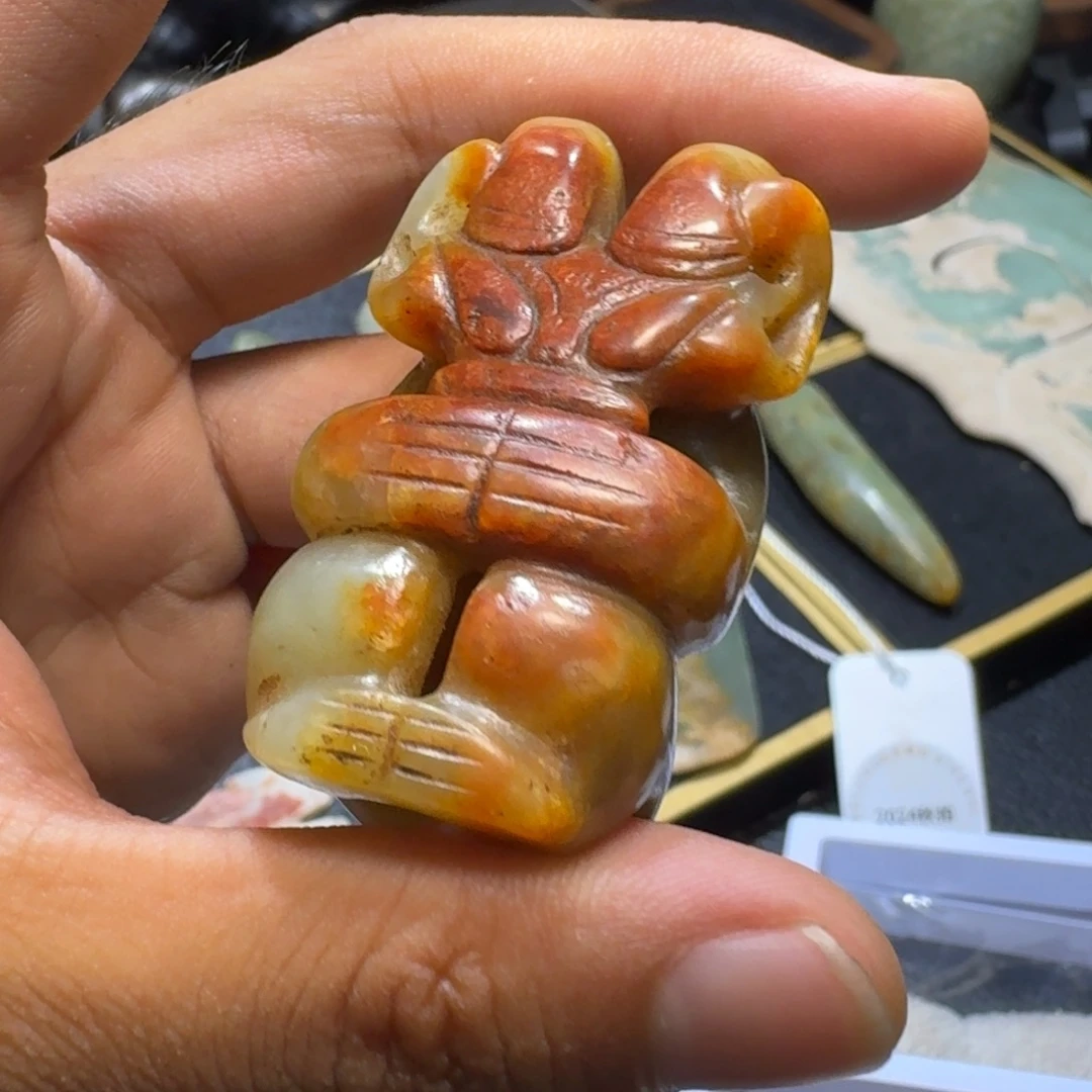 用***1玉玉摆件太阳神器形