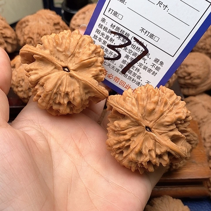 桃核吊坠官帽狮子头51