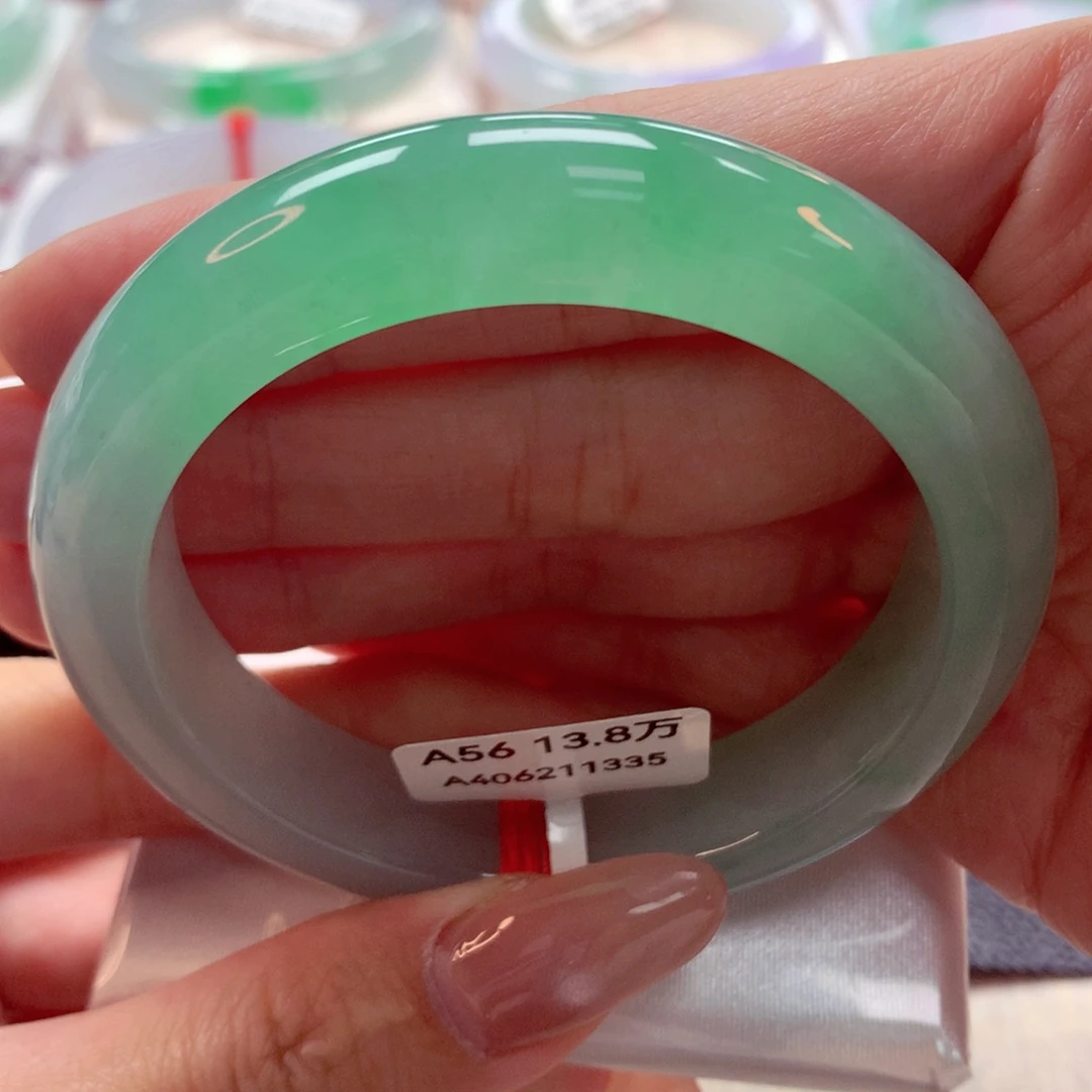 翡翠手镯未镶嵌正（88）37