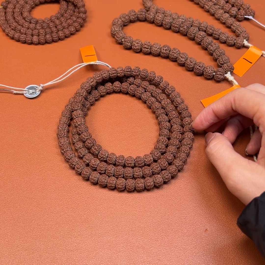 刘***豪金刚菩提吊坠老树王