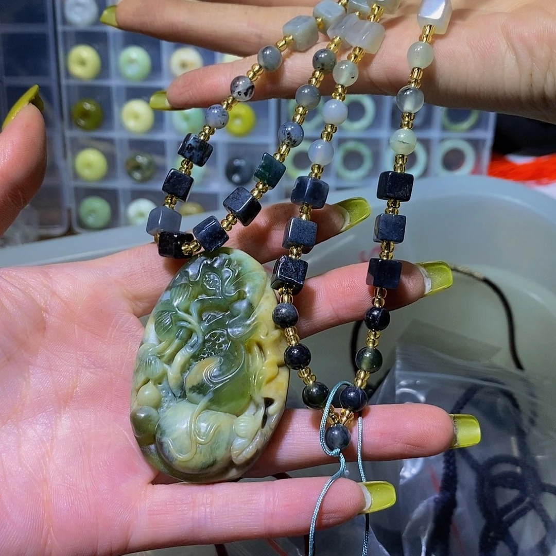 蛇纹石玉其他未镶嵌243