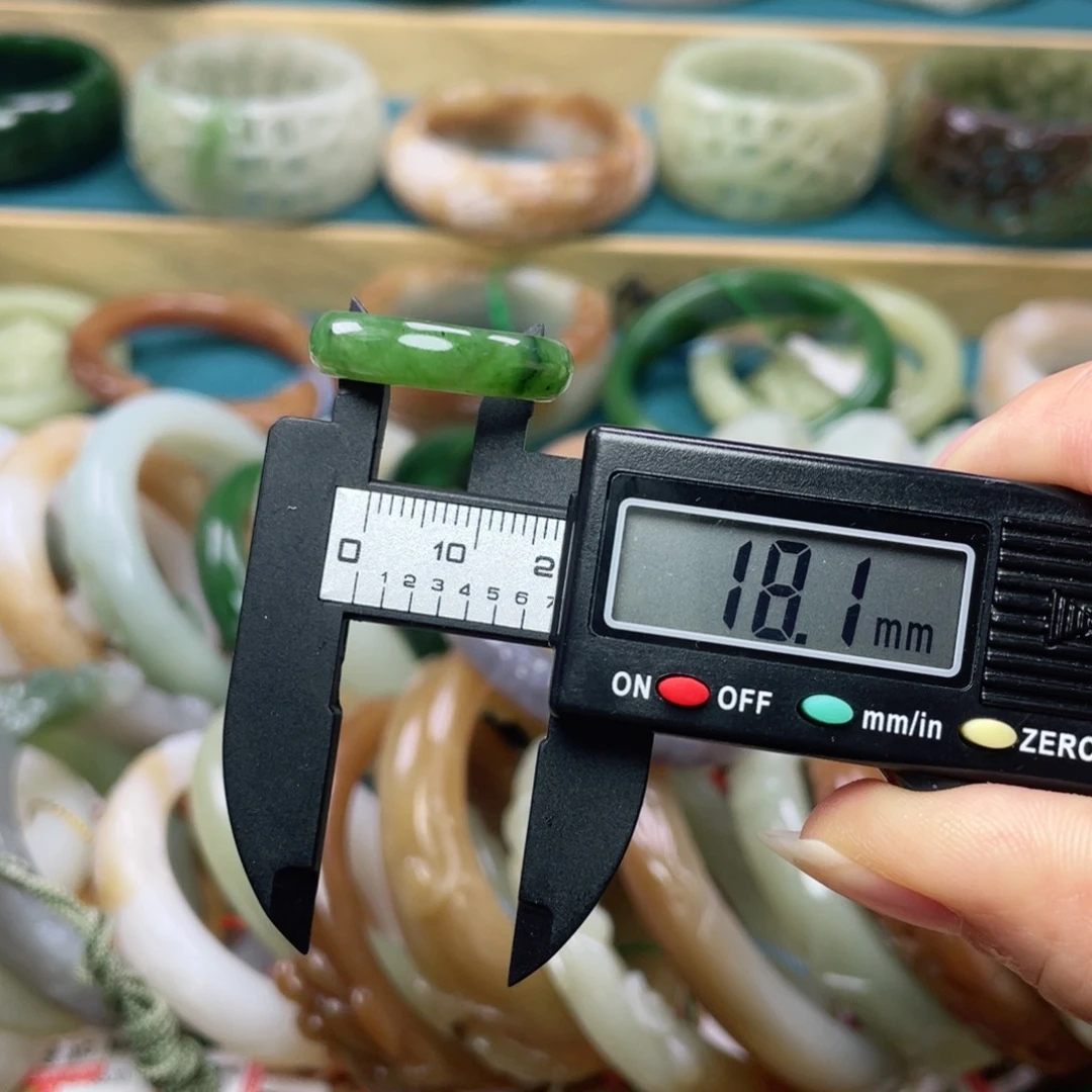 项链未镶嵌和田玉