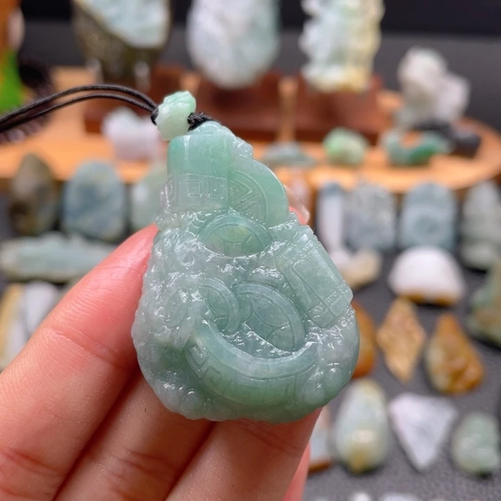 定制翡翠未镶嵌翡翠