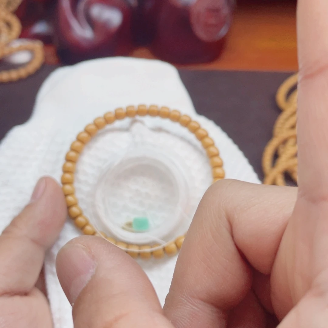 橄榄核吊坠0.63核尖手串