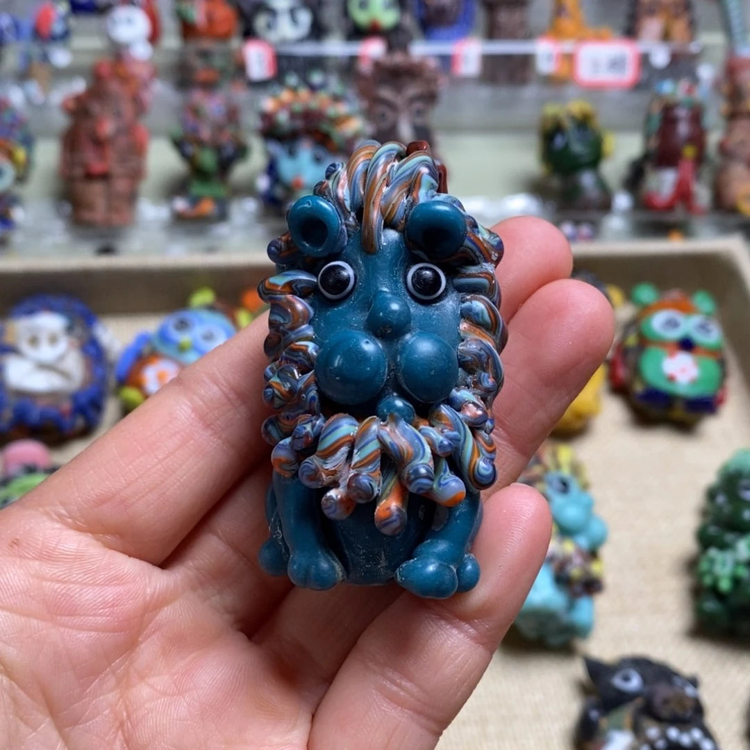 琉璃颈饰全身大狮子