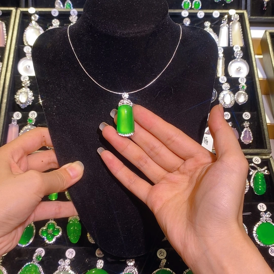 合金颈饰玛瑙/玉髓