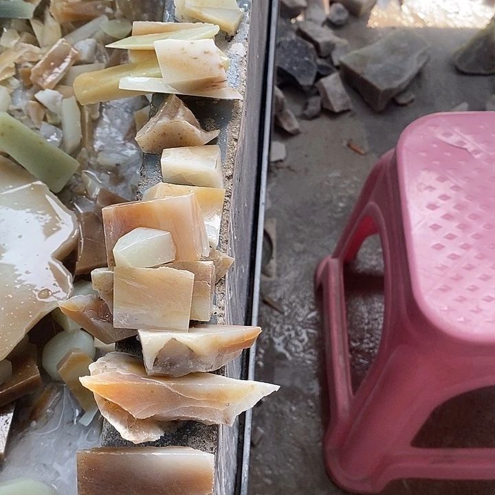 和田玉（糖玉）未镶嵌珠宝半成品