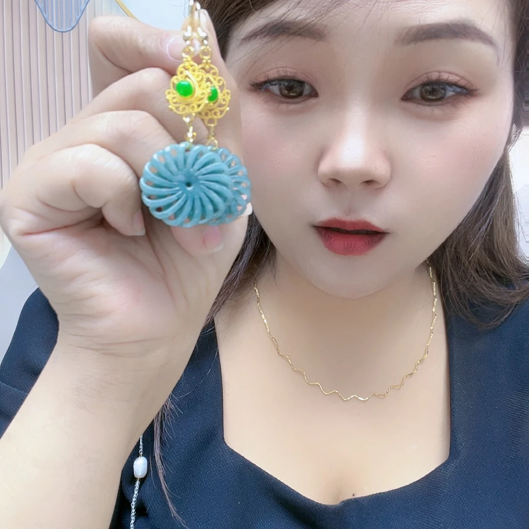 【闪购商品】翡翠未镶嵌耳饰