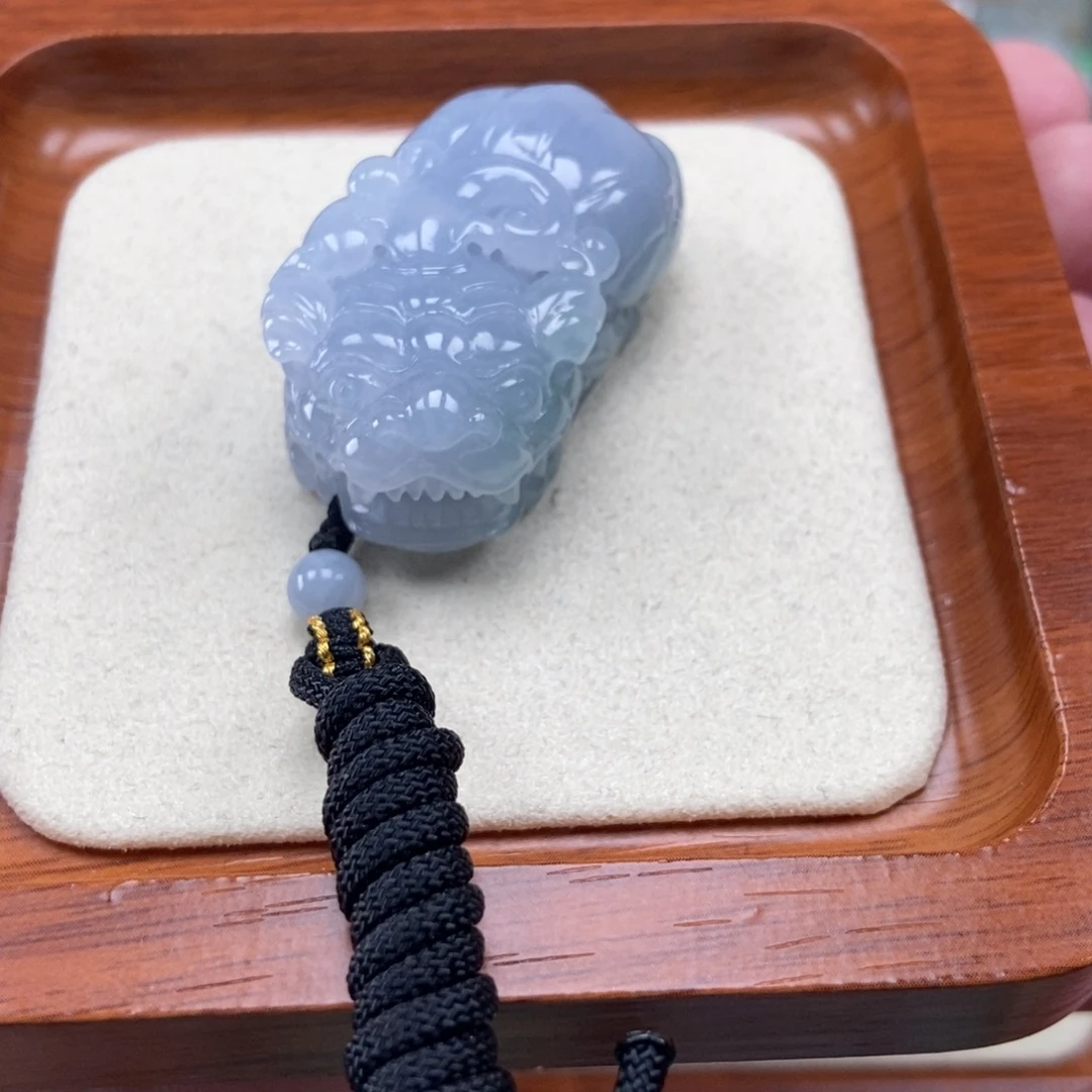 翡翠未镶嵌颈饰如意貔貅吊坠