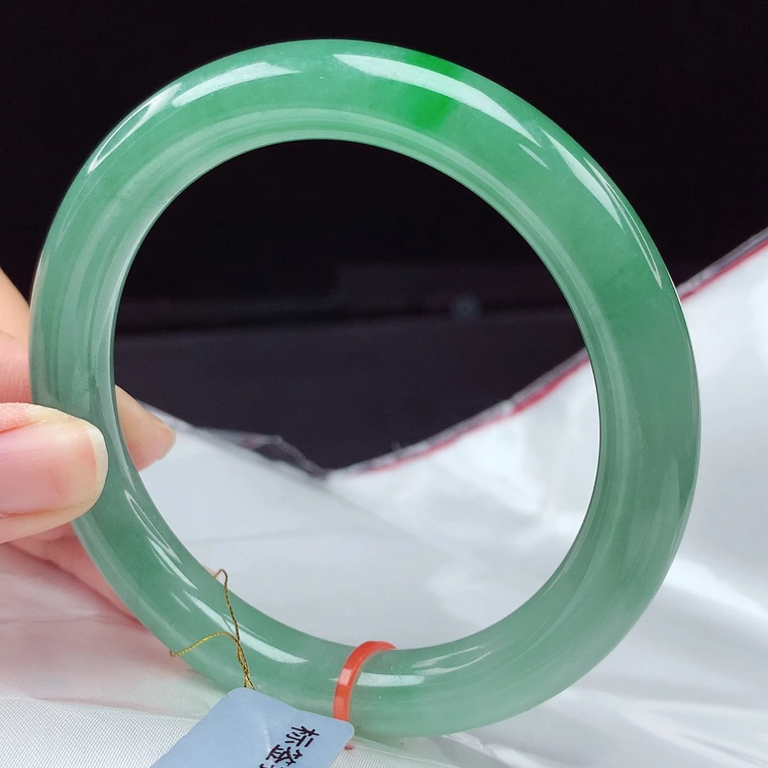 翡翠手镯（圆镯）未镶嵌61圆条4392