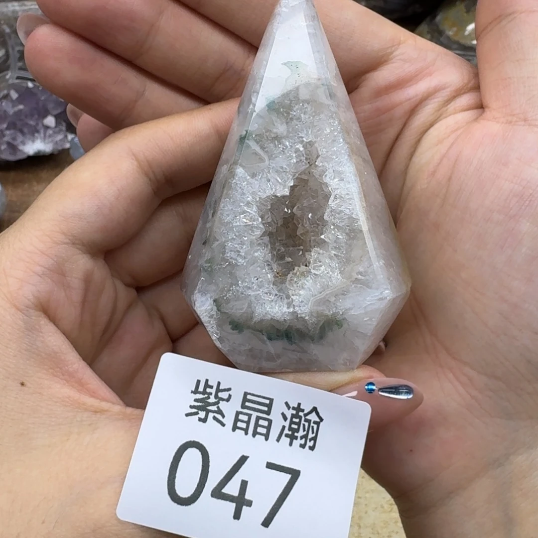 未镶嵌水晶大型摆件（非配饰）