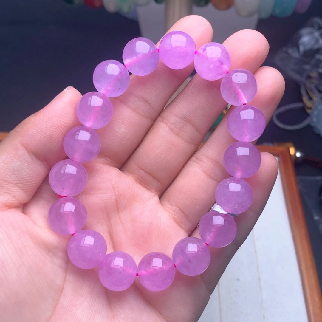 翡翠未镶嵌颈饰210市场